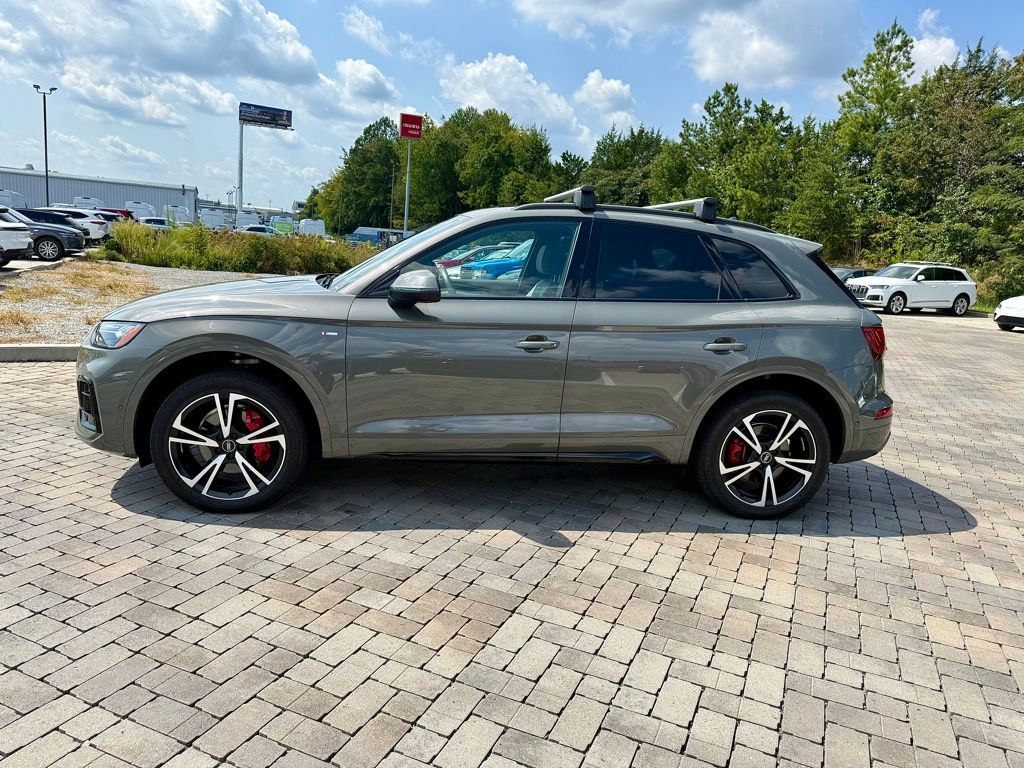2025 Audi Q5 45 S line Prestige Premium photo 3