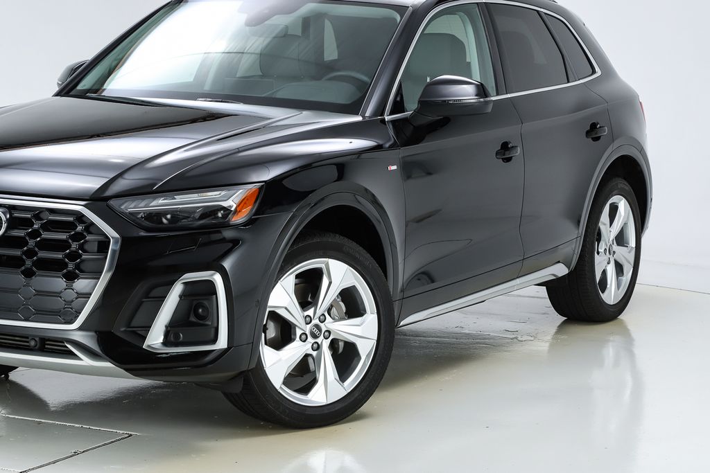 2022 Audi Q5 45 S line Prestige Premium photo 3