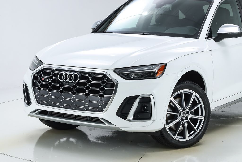 2024 Audi SQ5 Premium Plus photo 2