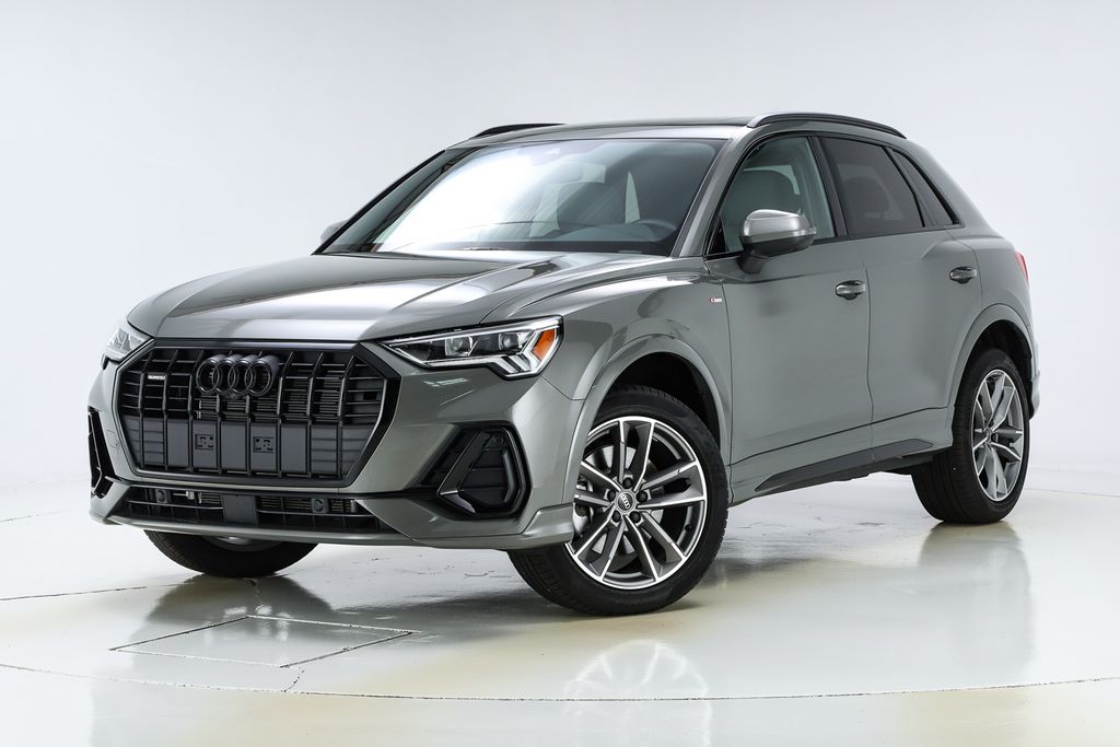 2024 Audi Q3 S line Premium Plus photo 4