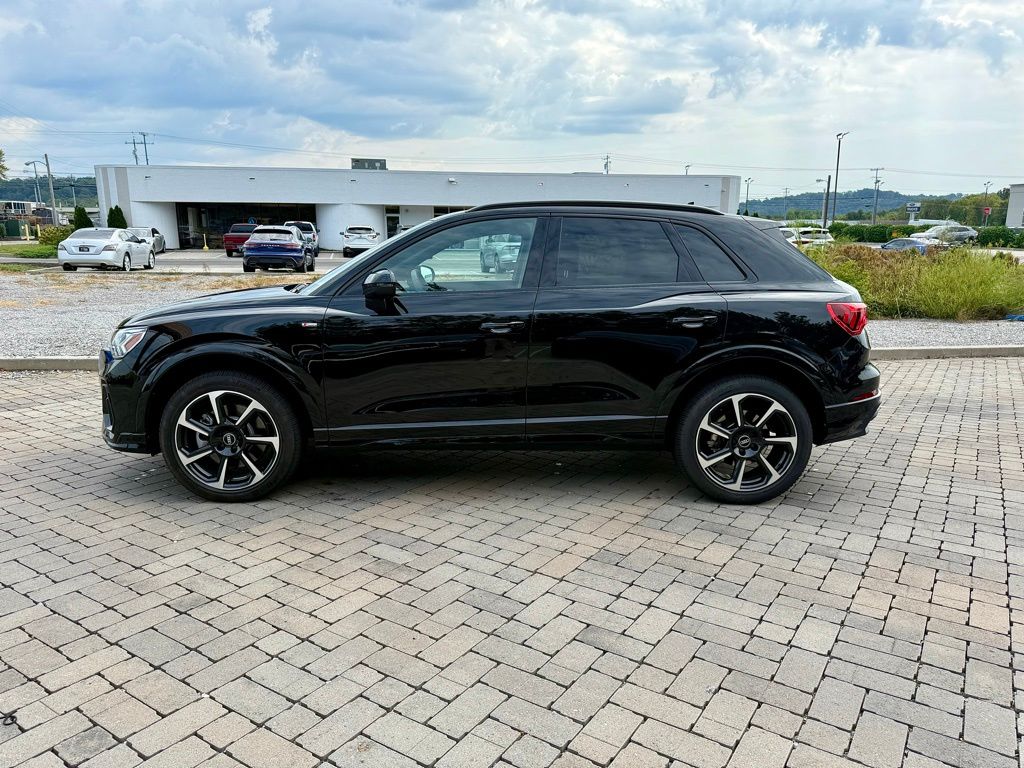 2025 Audi Q3 Premium Plus S line photo 2