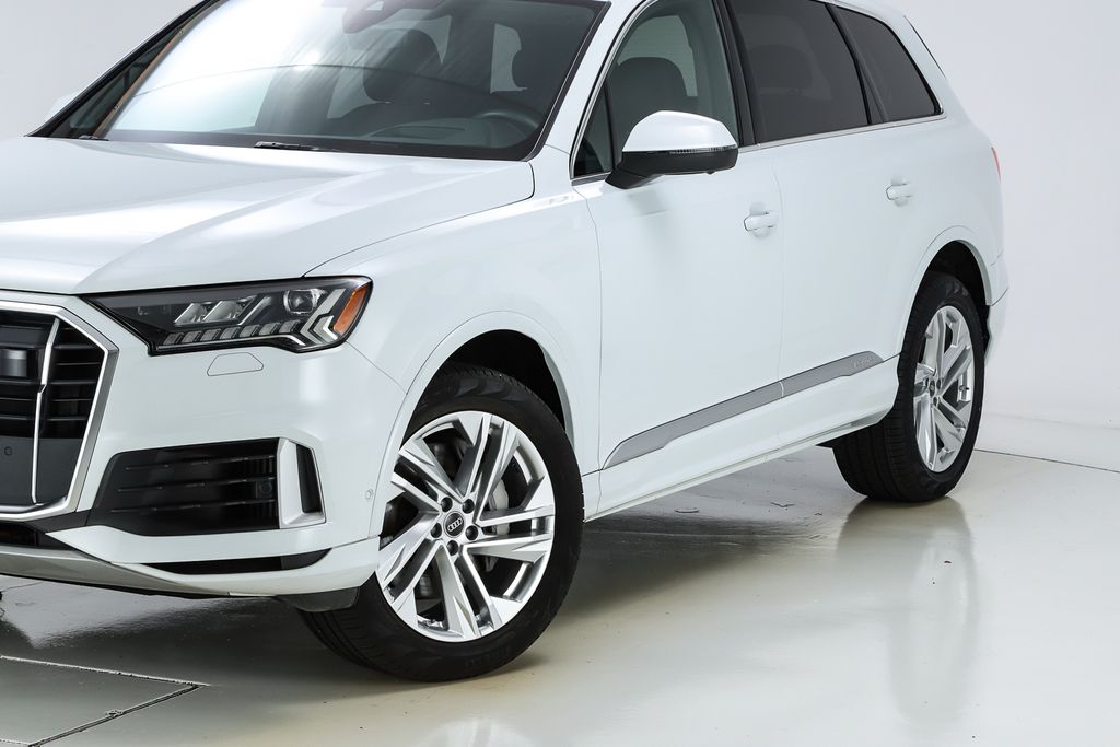 2022 Audi Q7 55 Prestige photo 3