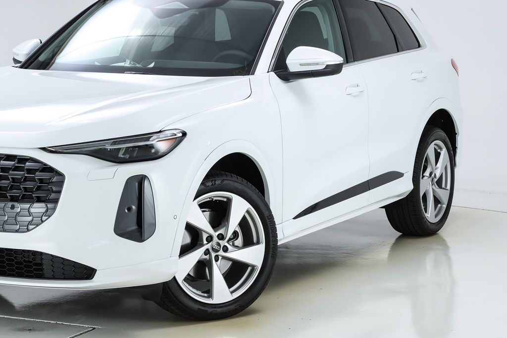2025 Audi Q5 2.0T Premium Plus photo 3