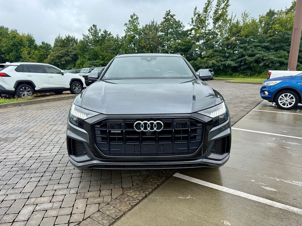2020 Audi Q8 55 Prestige photo 2