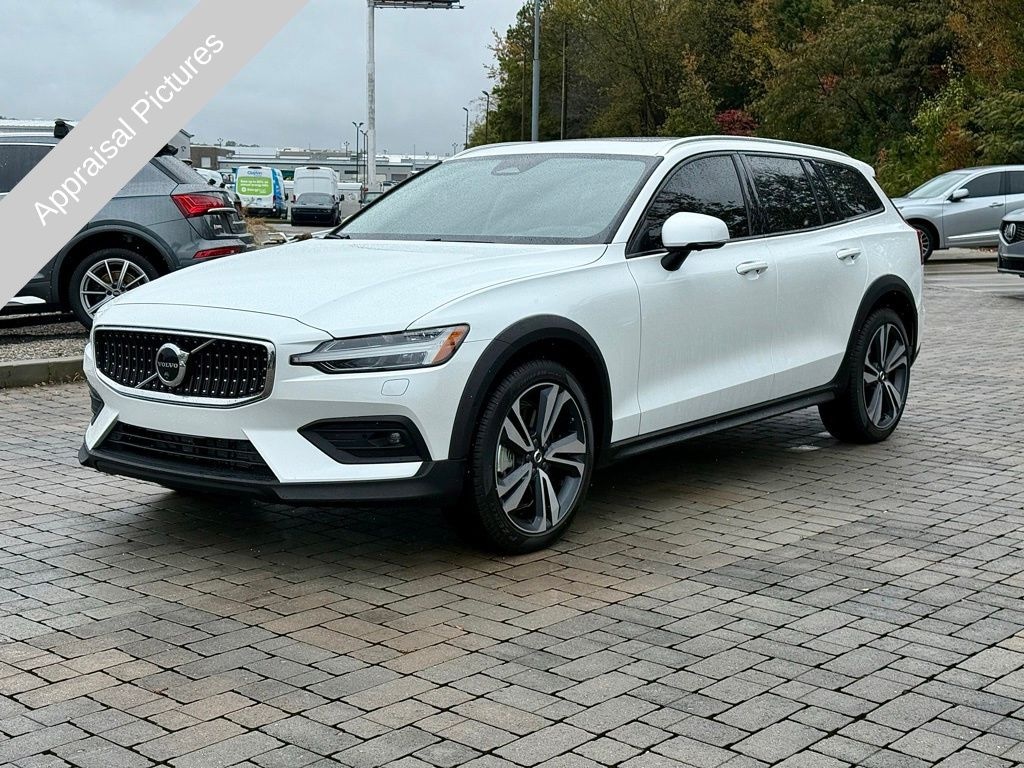 Used 2026 Volvo V60 Cross Country B5 Plus Wagon