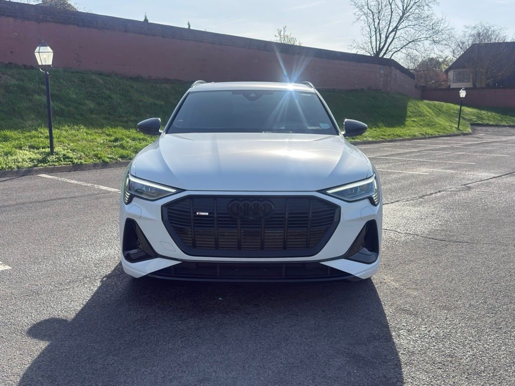 Used 2023 Audi e-tron Prestige SUV