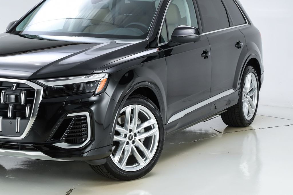 Used 2025 Audi Q7 55 Premium Plus SUV