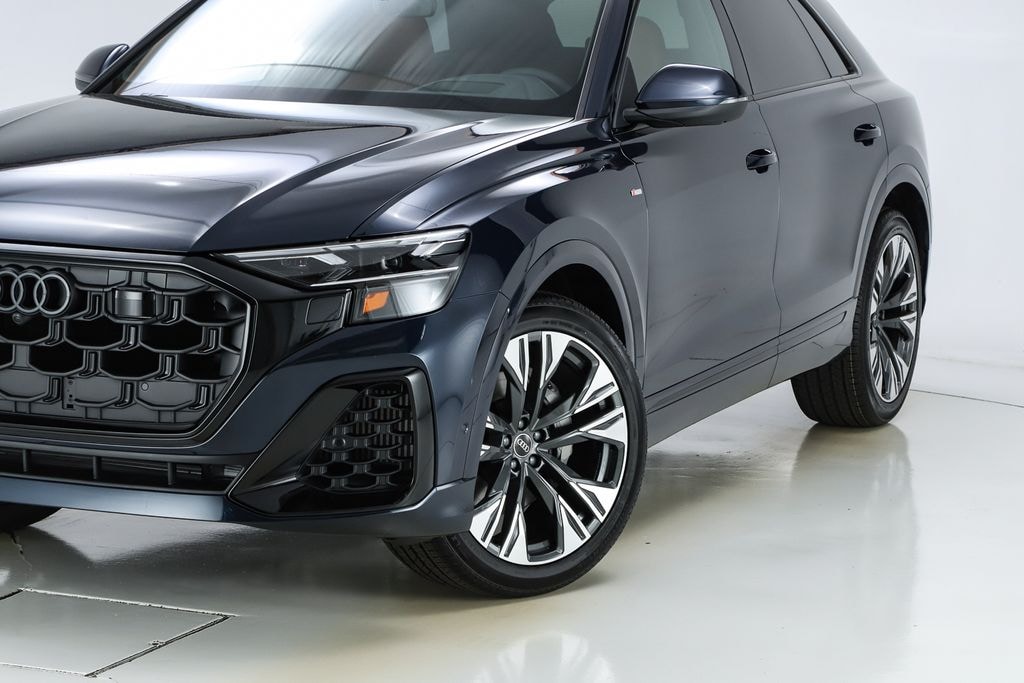 New 2026 Audi Q8 SUV