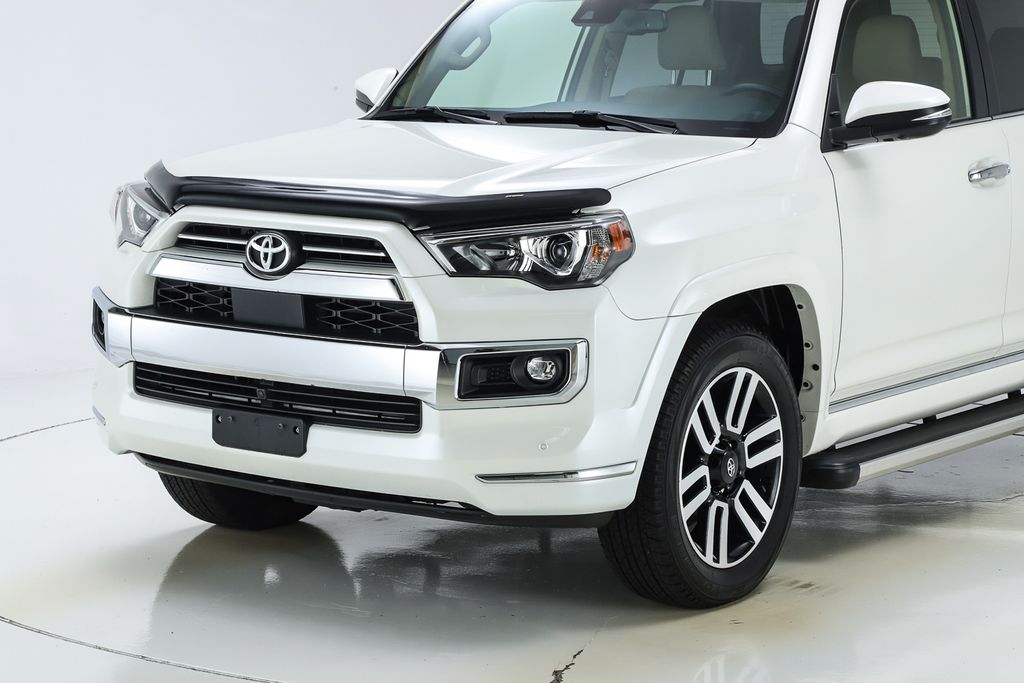 2023 Toyota 4Runner Limited photo 2