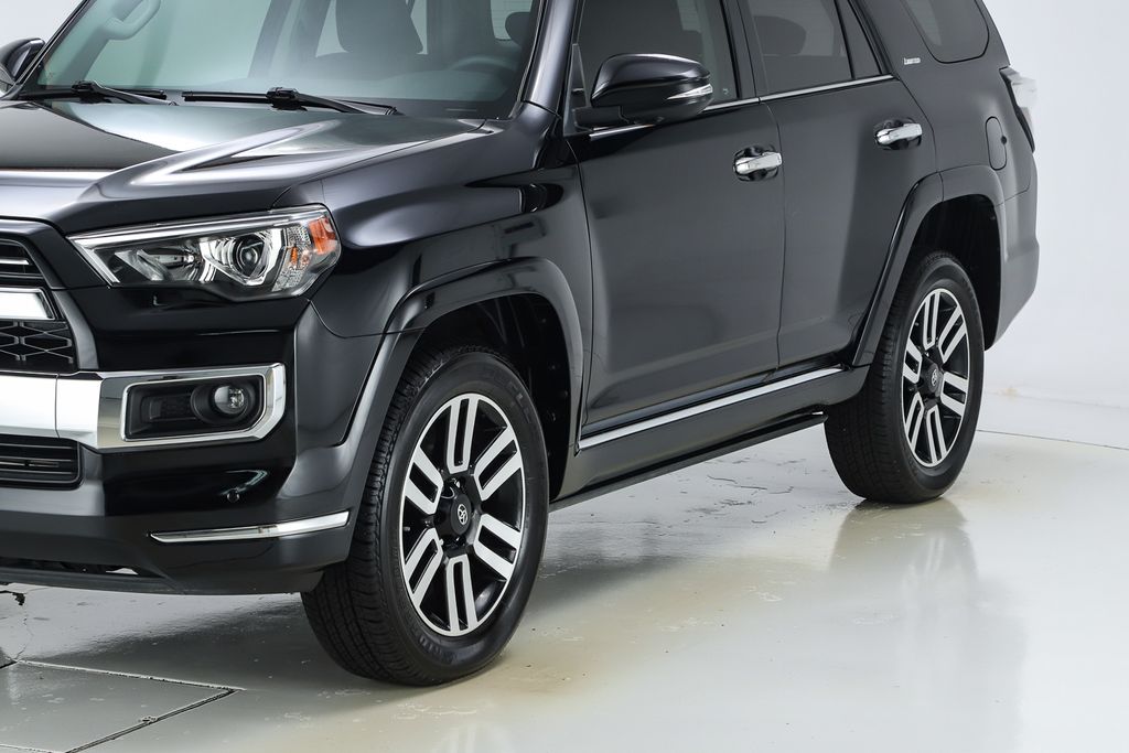 2023 Toyota 4Runner Limited photo 3