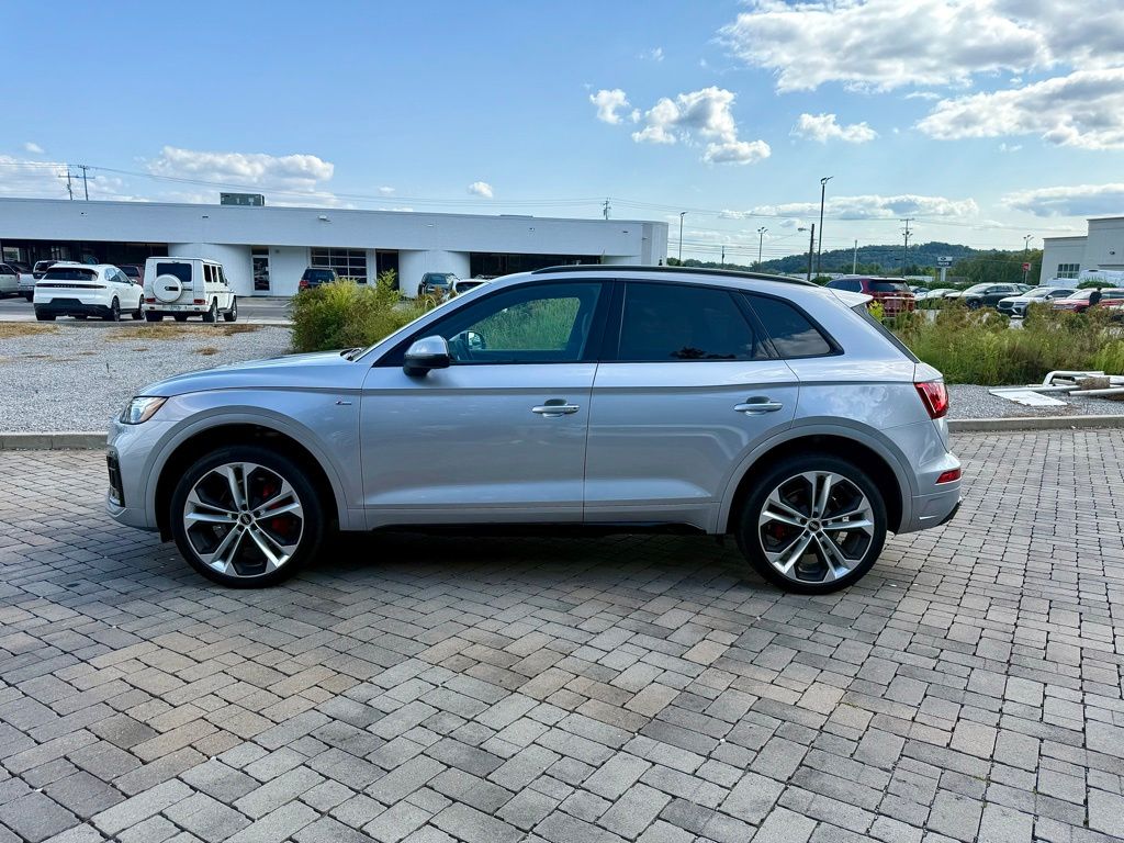 2025 Audi Q5 45 S line Premium Plus photo 4