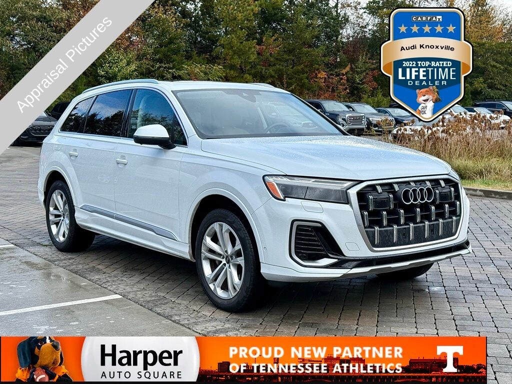 Used 2025 Audi Q7 45 Premium SUV