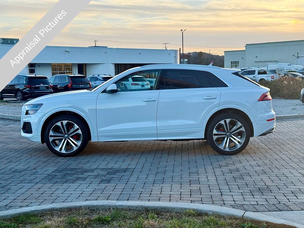 2019 Audi Q8 Prestige photo 4