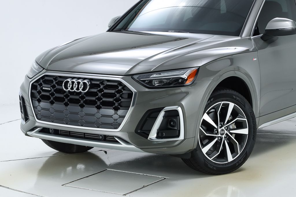 2024 Audi Q5 45 S line Premium photo 2