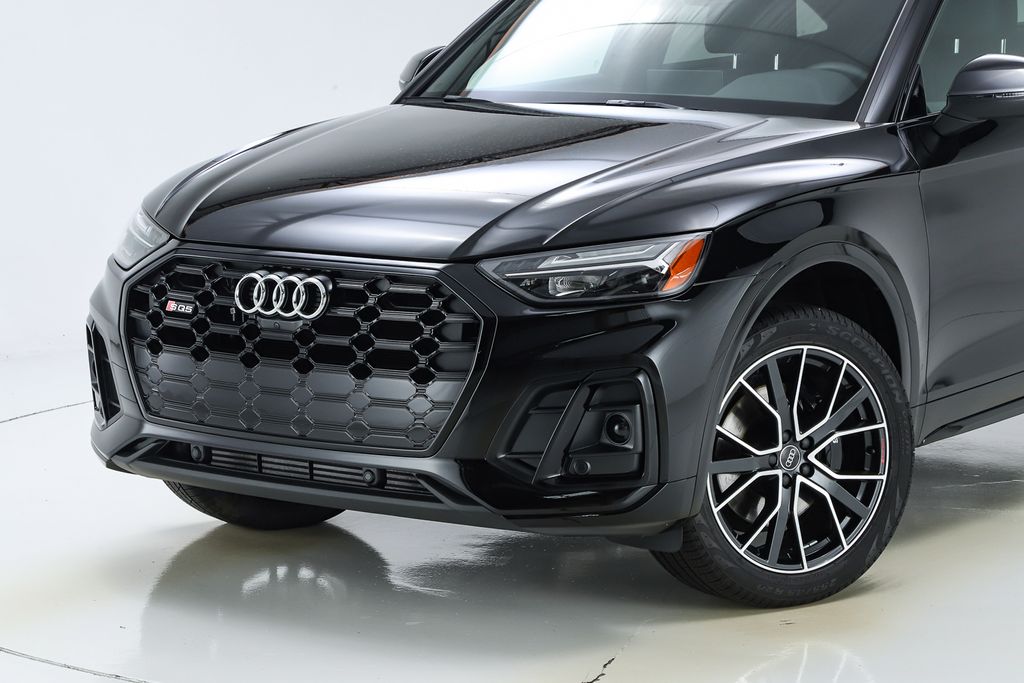 2024 Audi SQ5 Premium Plus photo 2