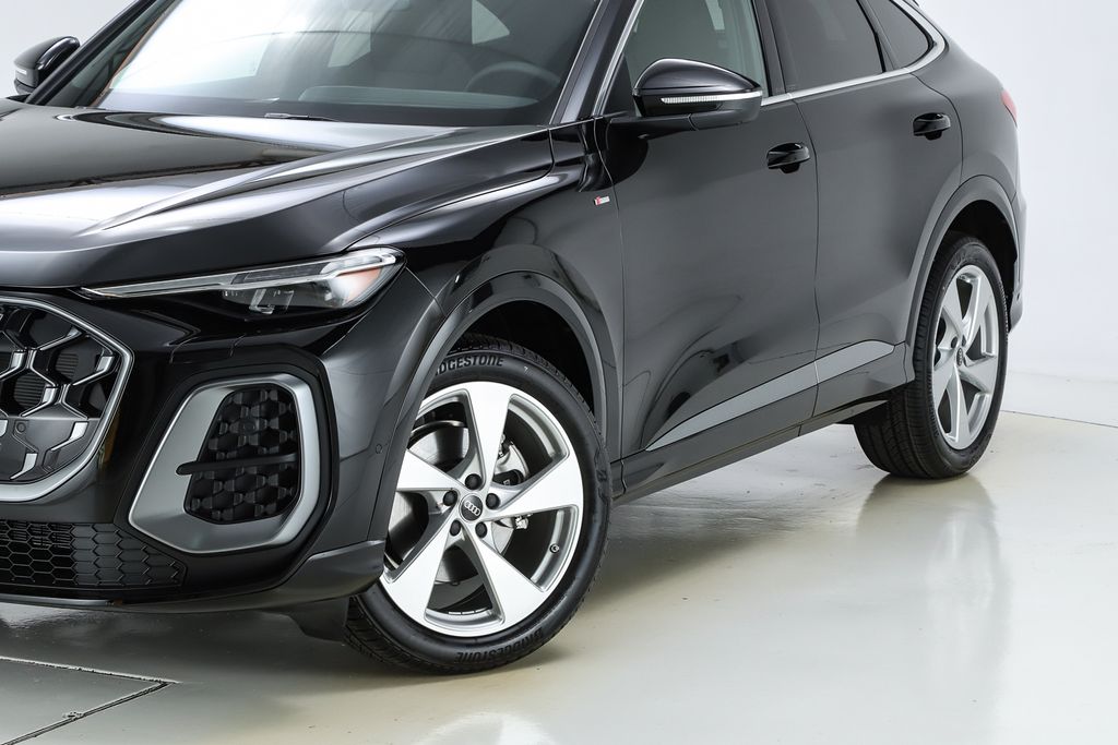 2025 Audi Q5 2.0T Prestige photo 2