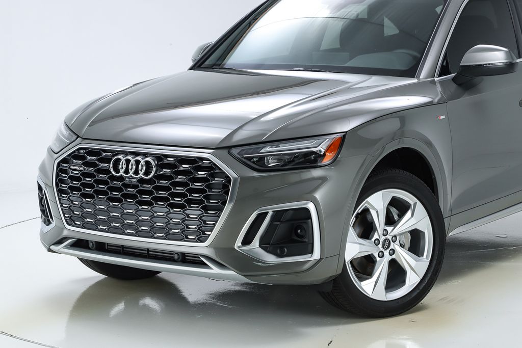 2025 Audi Q5 Sportback 45 S line Premium Plus photo 2