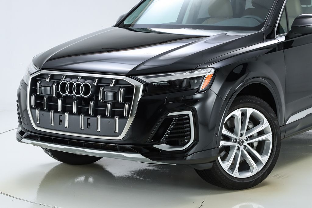 Used 2025 Audi Q7 Premium Plus with VIN WA1LVBF76SD010410 for sale in Knoxville, TN