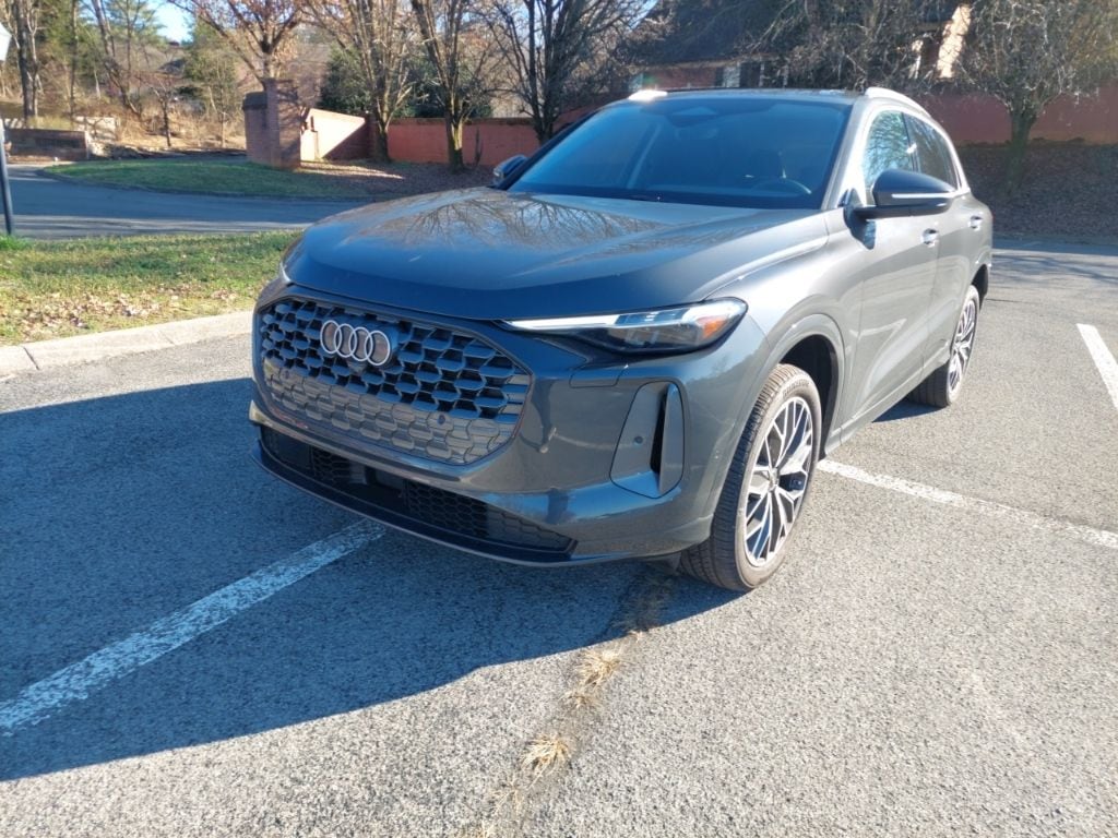 Used 2025 Audi Q5 2.0T Premium Plus SUV