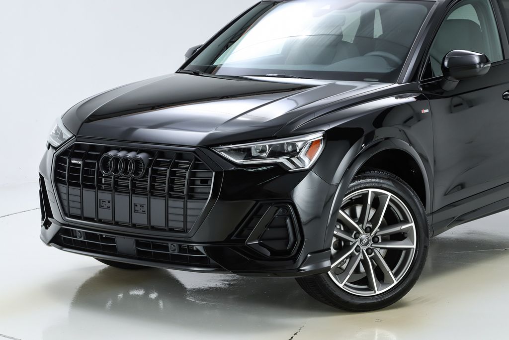 2025 Audi Q3 Premium S line photo 2