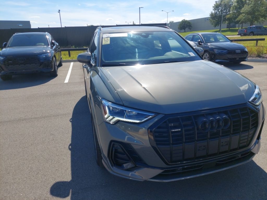 2024 Audi Q3 Premium Plus S line photo 4