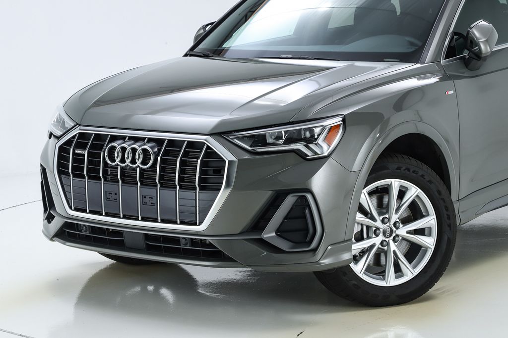2024 Audi Q3 Premium Plus S line photo 2