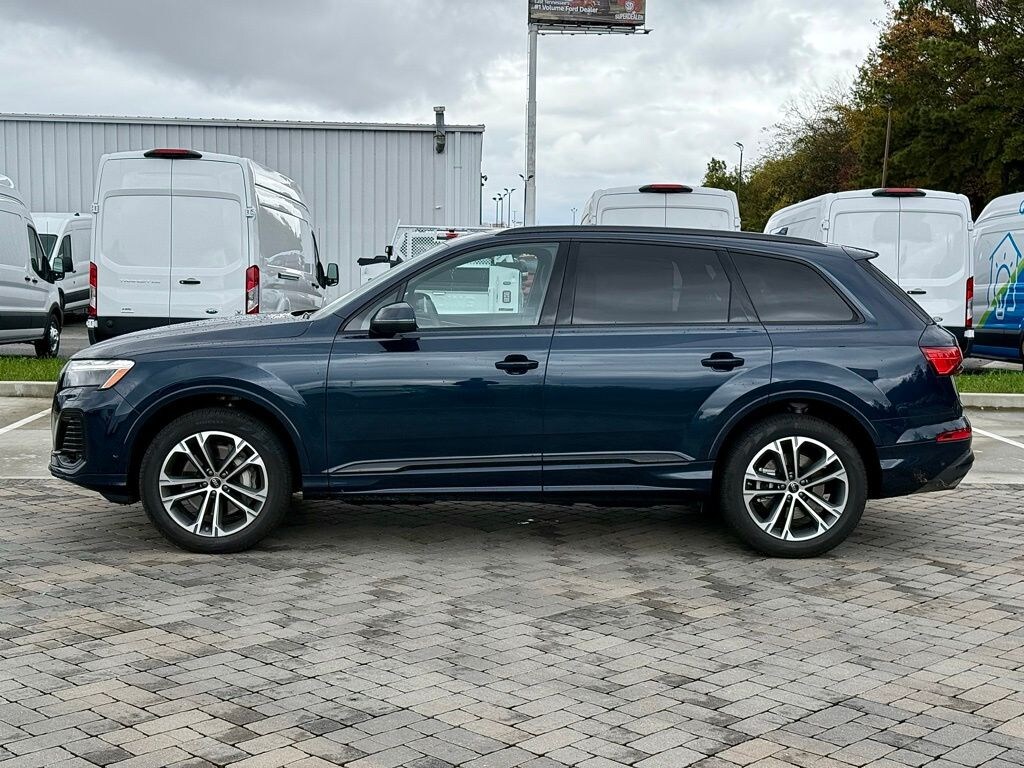 Used 2025 Audi Q7 45 Premium Plus SUV