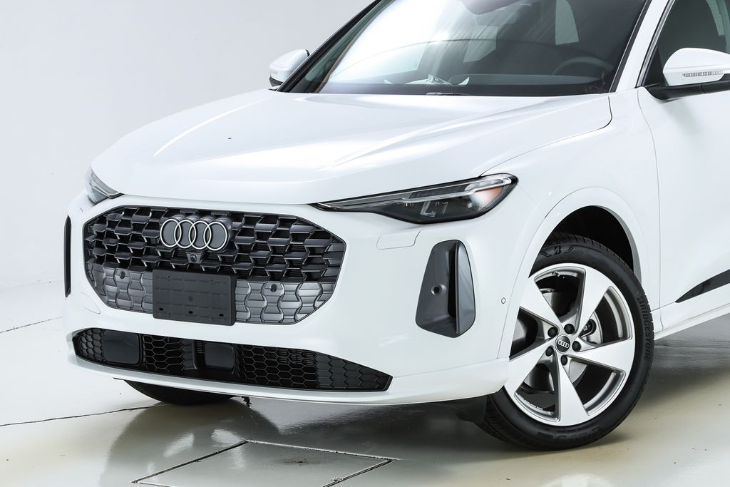 2025 Audi Q5 2.0T Premium Plus photo 2
