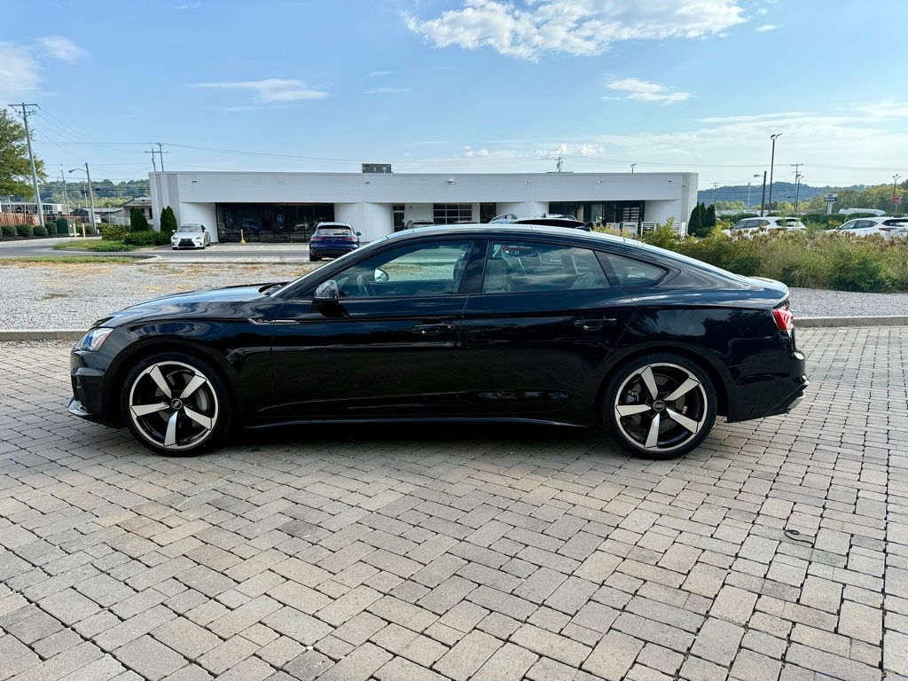 2025 Audi A5 45 S line Prestige Quattro photo 4