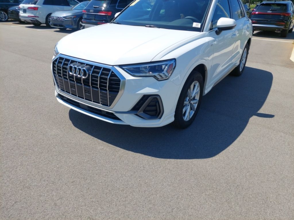 2024 Audi Q3 Premium Plus S line photo 2