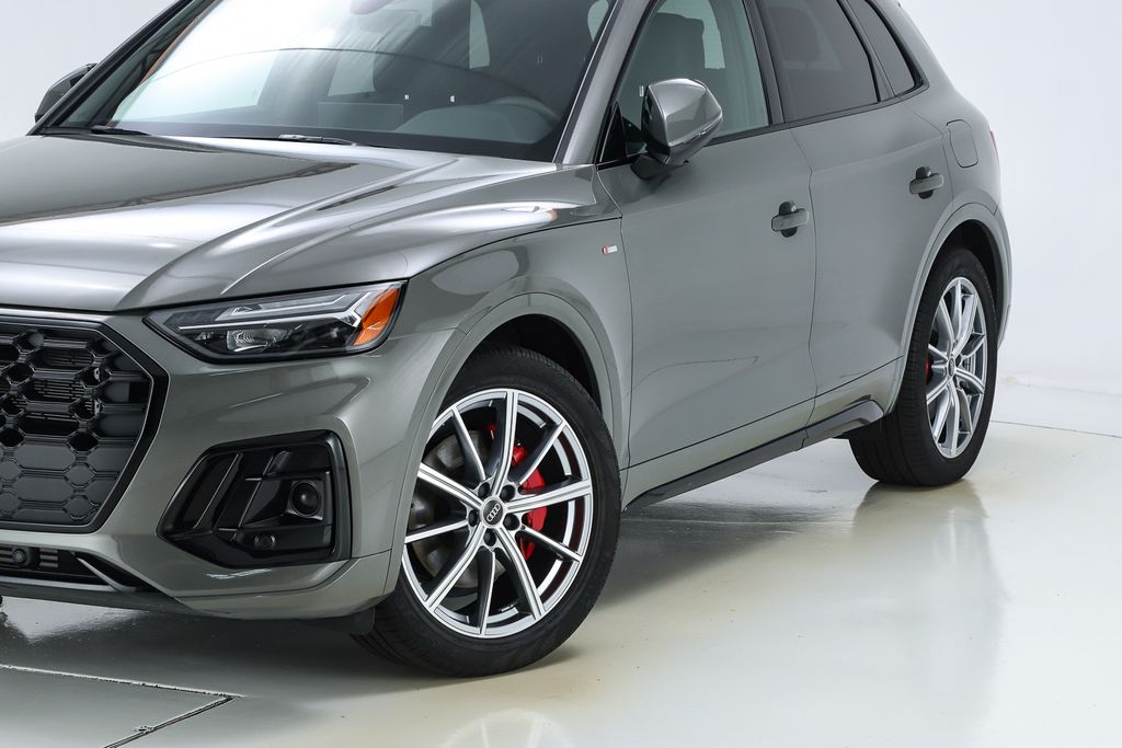 2025 Audi Q5 55 Premium Plus S line photo 3