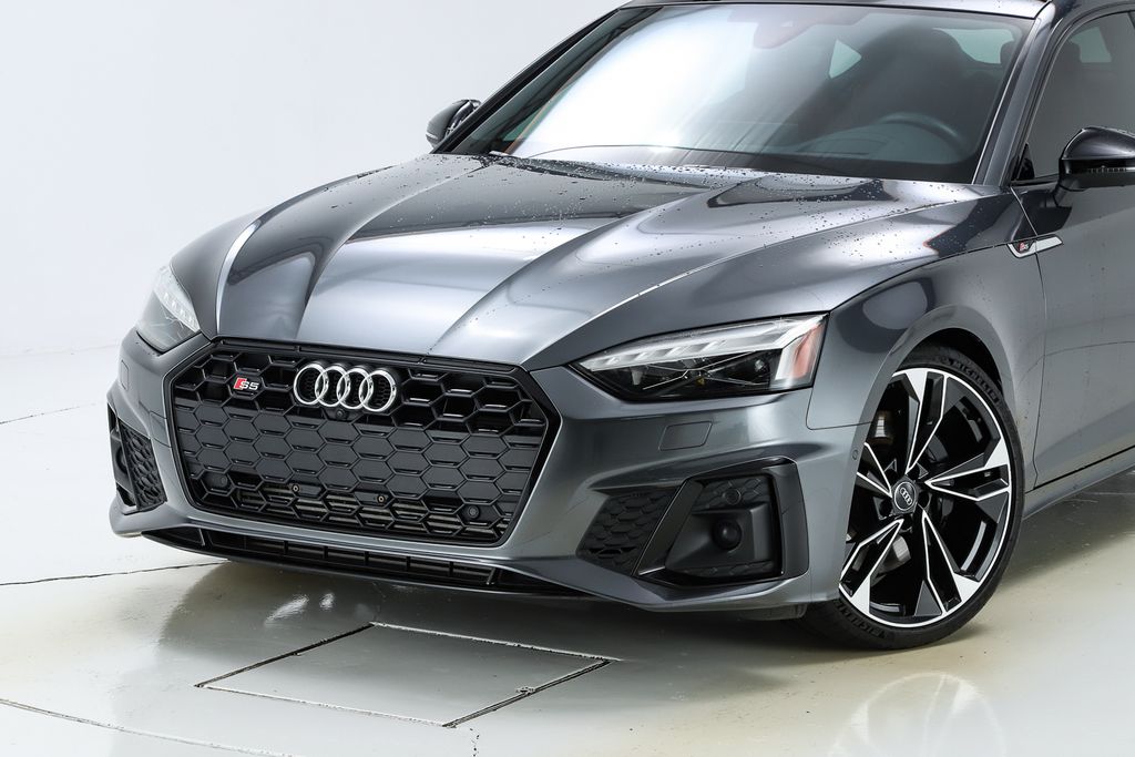 2021 Audi S5 Prestige photo 2