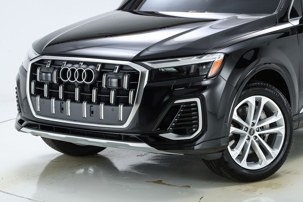 Used 2025 Audi Q7 Premium with VIN WA1AVBF70SD008904 for sale in Knoxville, TN