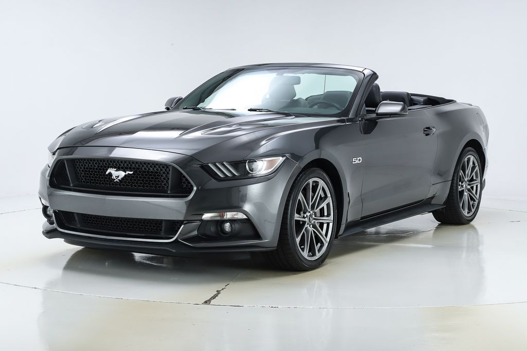 2017 Ford Mustang GT Premium Convertible photo 4