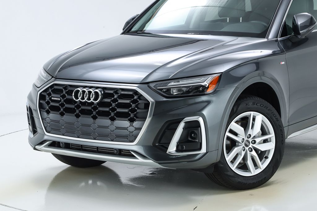 2024 Audi Q5 45 S line Premium photo 2