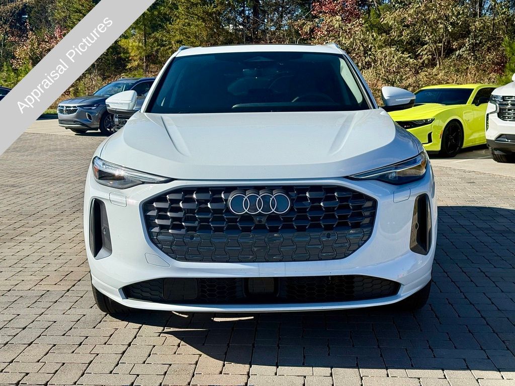 2025 Audi Q5 2.0T Prestige Premium photo 2