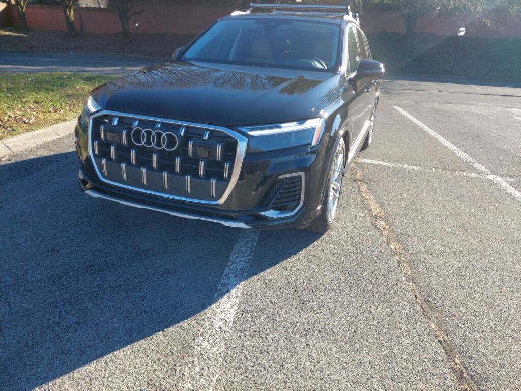 Used 2025 Audi Q7 55 Premium Plus SUV