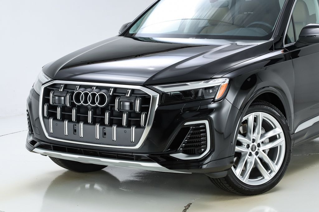 Used 2025 Audi Q7 55 Premium Plus SUV