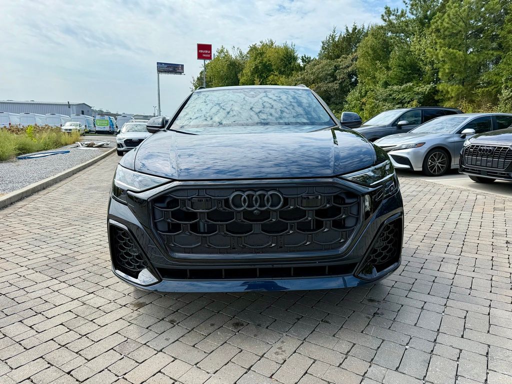 2025 Audi Q8 55 Premium Plus photo 2