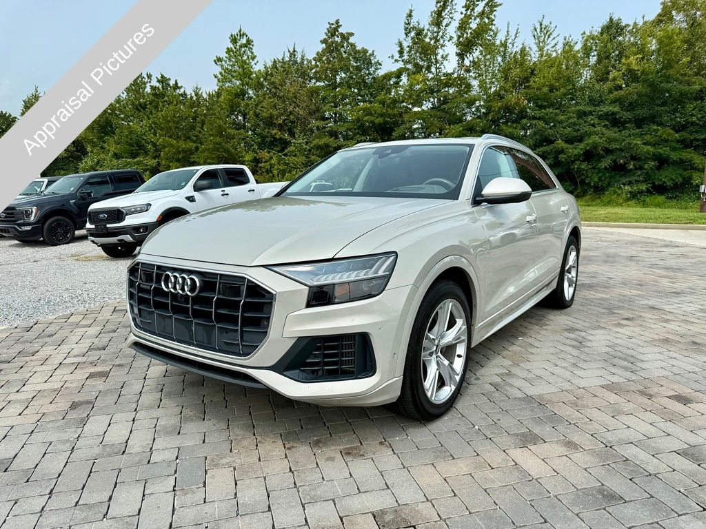 2021 Audi Q8 55 Prestige photo 3