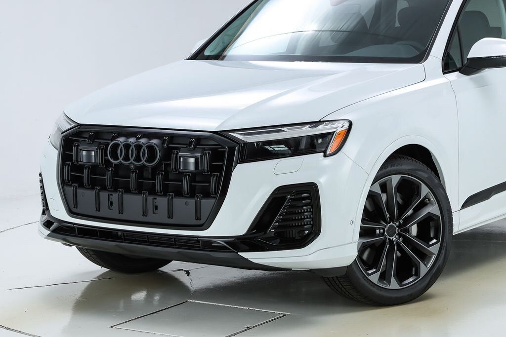 New 2026 Audi Q7 55 Premium Plus SUV