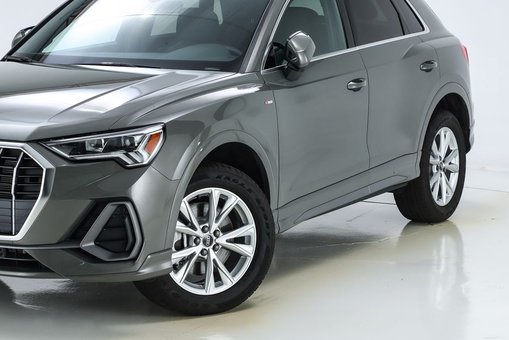 2024 Audi Q3 Premium Plus S line photo 3