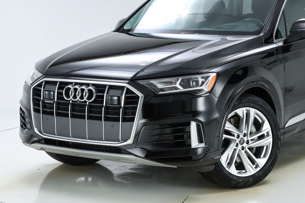 2023 Audi Q7 55 Prestige photo 2