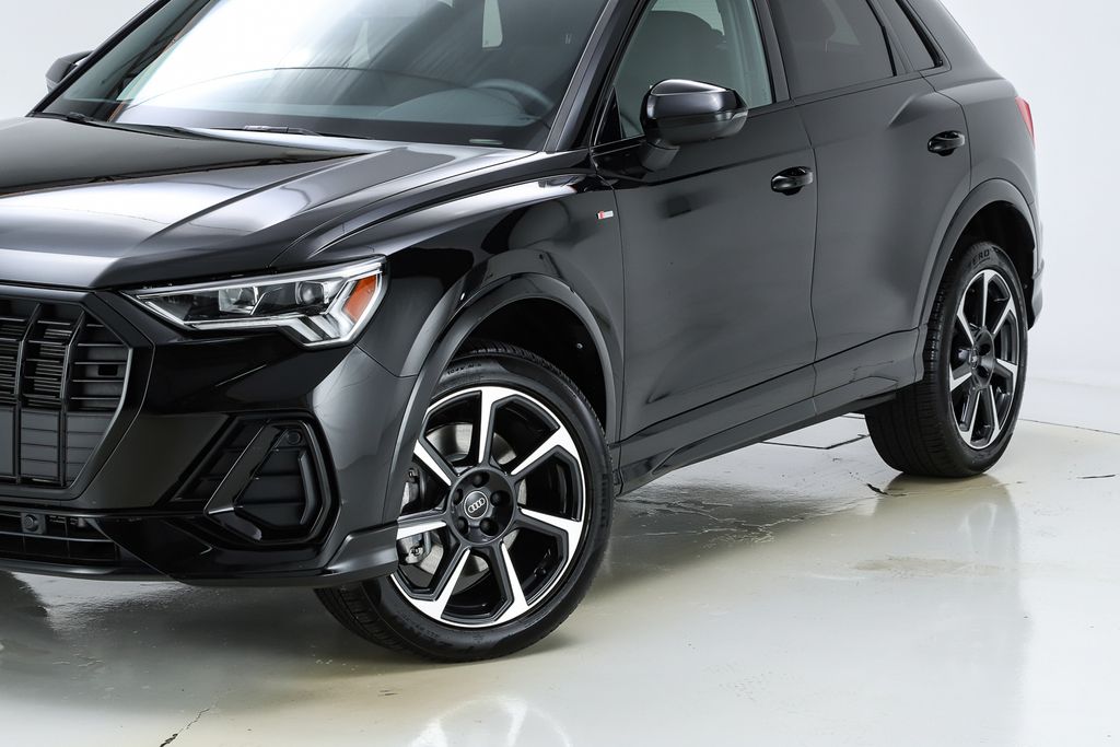 2025 Audi Q3 Premium Plus S line photo 3
