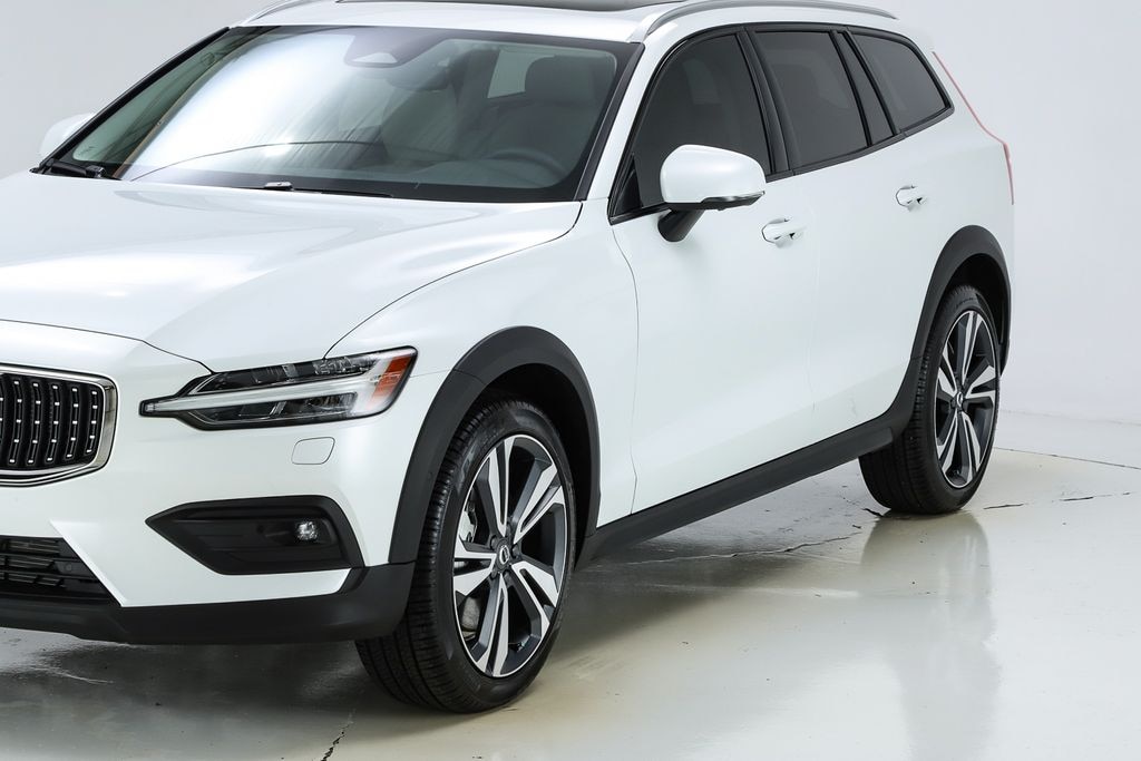 Used 2026 Volvo V60 Cross Country B5 Plus Wagon