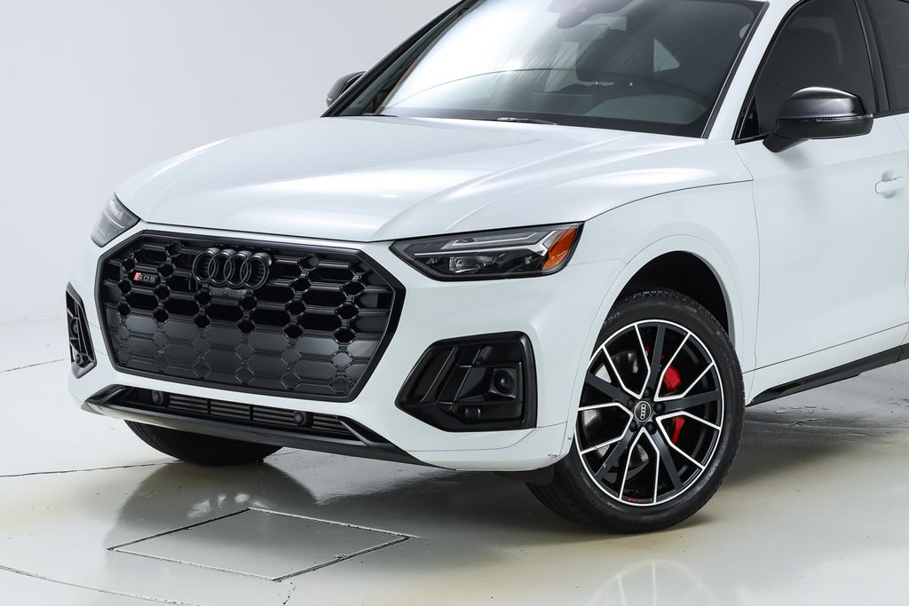 2025 Audi SQ5 Premium Plus photo 2
