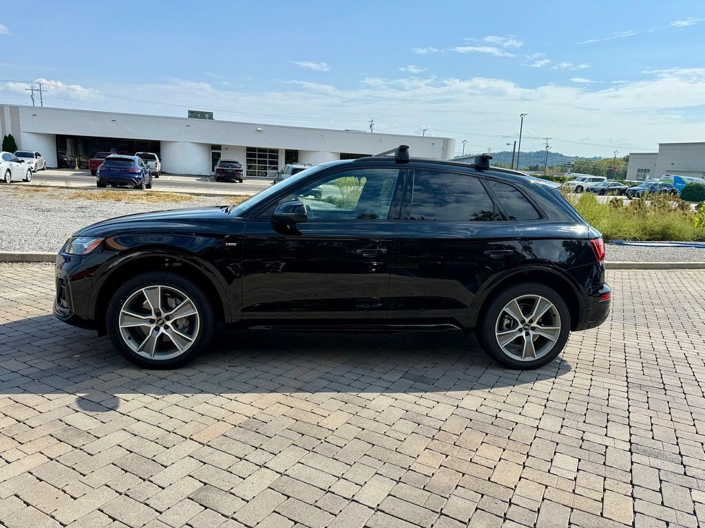 2025 Audi Q5 45 S line Premium photo 4