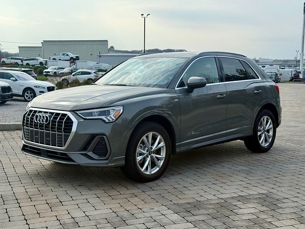 2025 Audi Q3 Premium Plus S line photo 3