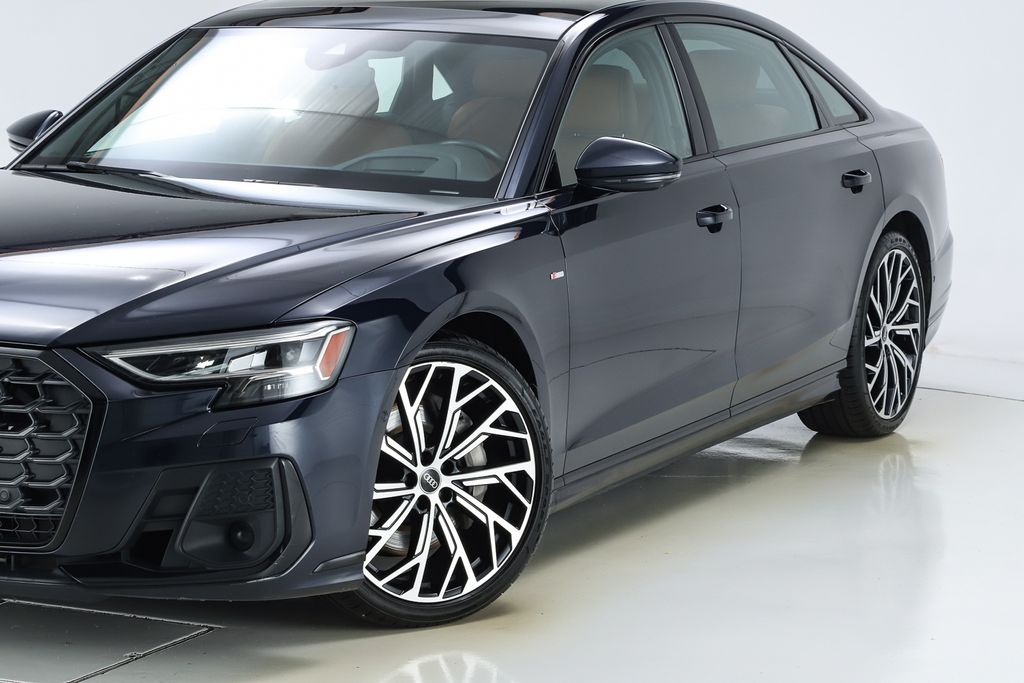 2022 Audi A8 L 55 Quattro photo 2