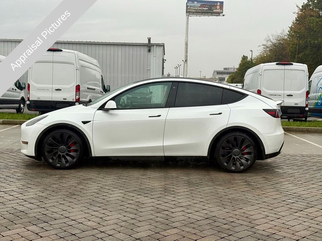 Used 2022 Tesla Model Y Performance SUV